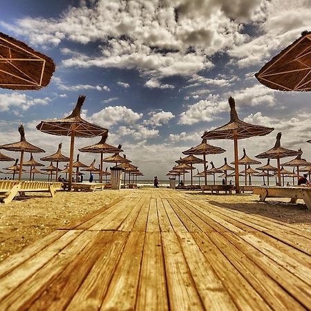 Mario Apartamente - Romantic Mamaia Luaran gambar