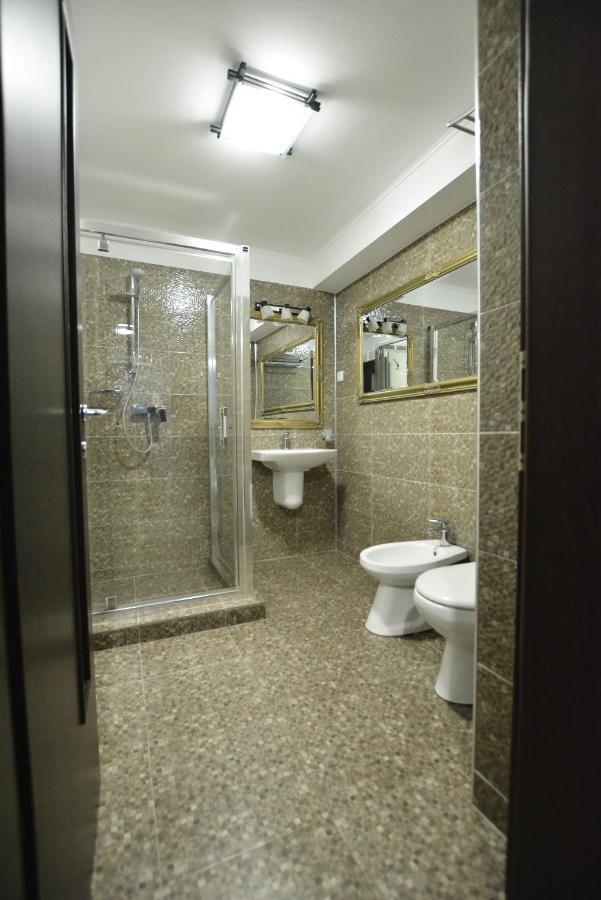 Mario Apartamente - Romantic Mamaia Luaran gambar